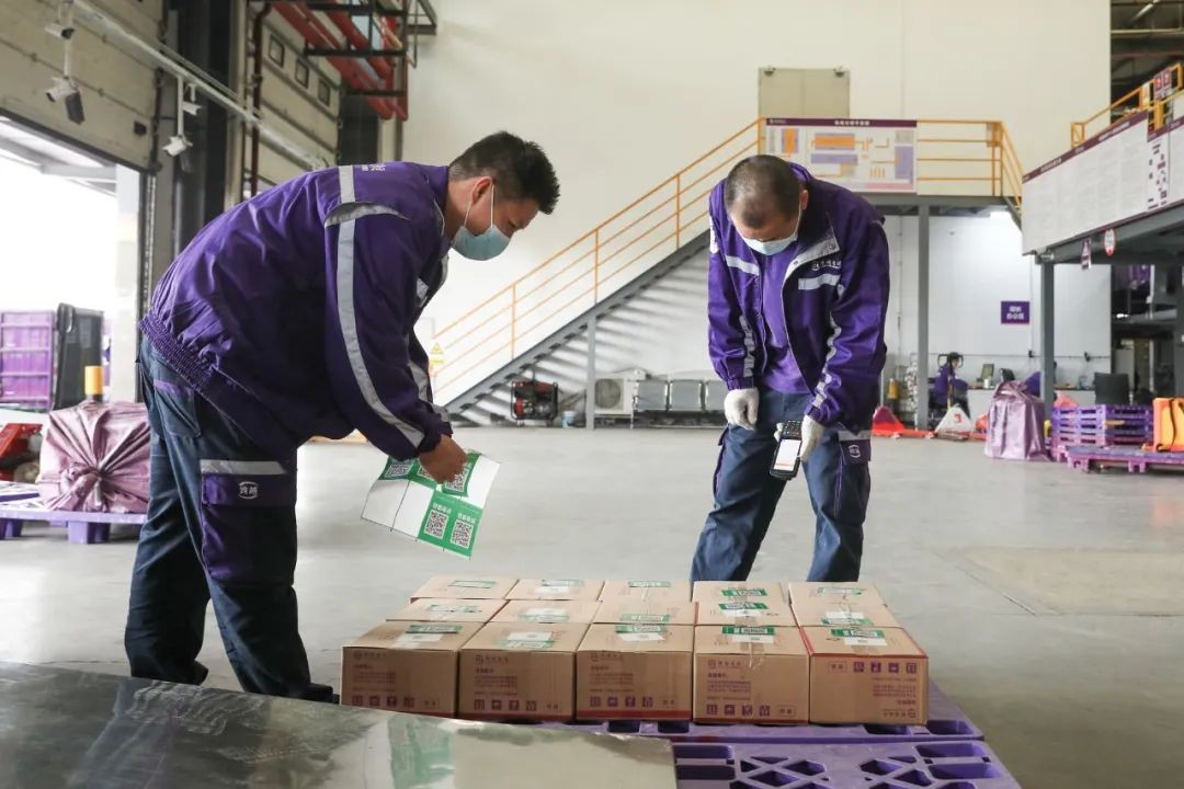 解燃眉之急！跨越速运保障制造企业供应链的“生命线”