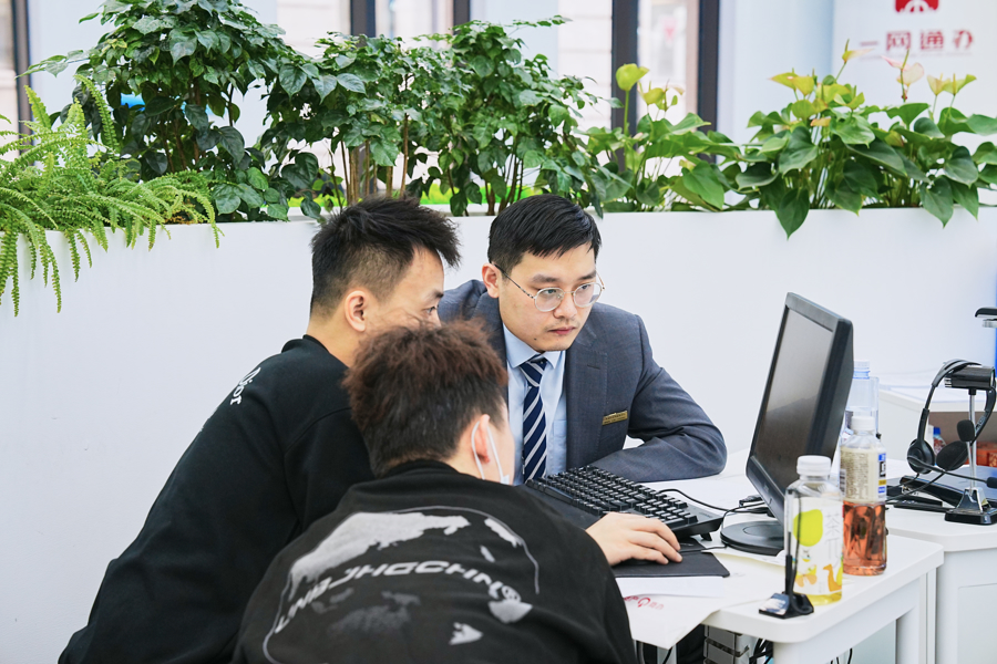 “上海最美政务中心”：让企业轻松实现“办成事、快办事、办好事”